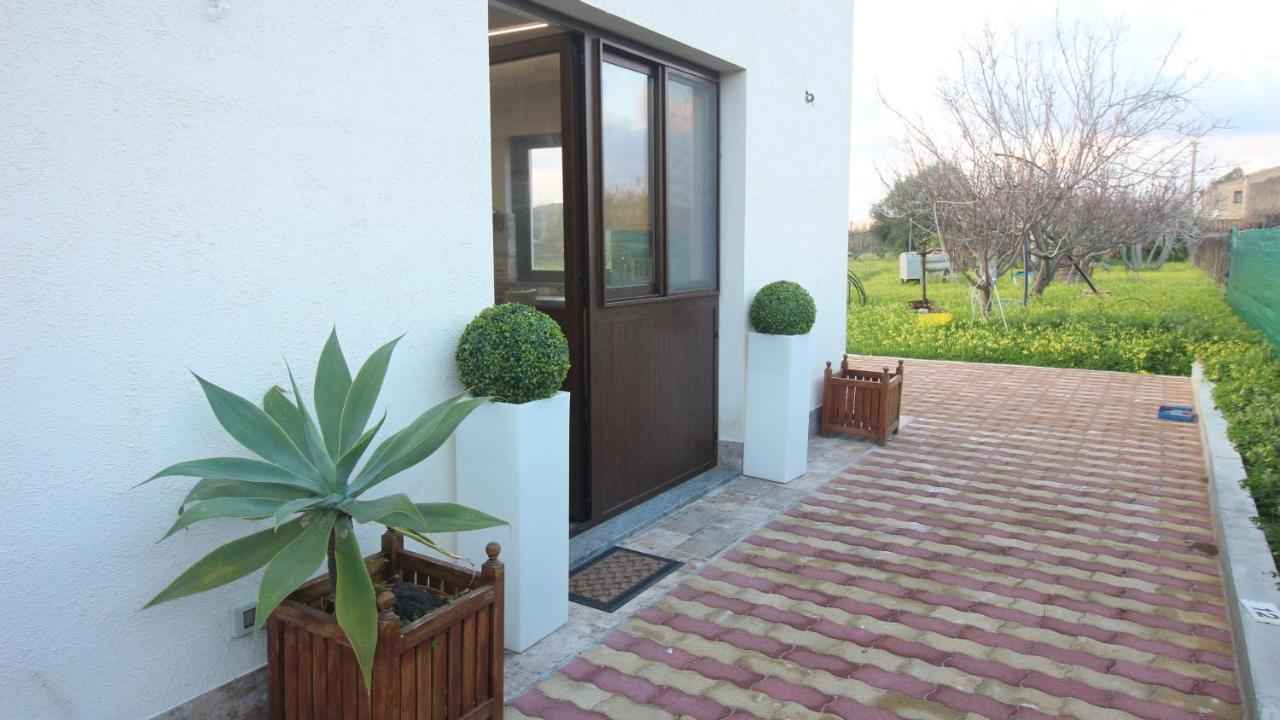 casa tre noci Villa Lascari Eksteriør bilde