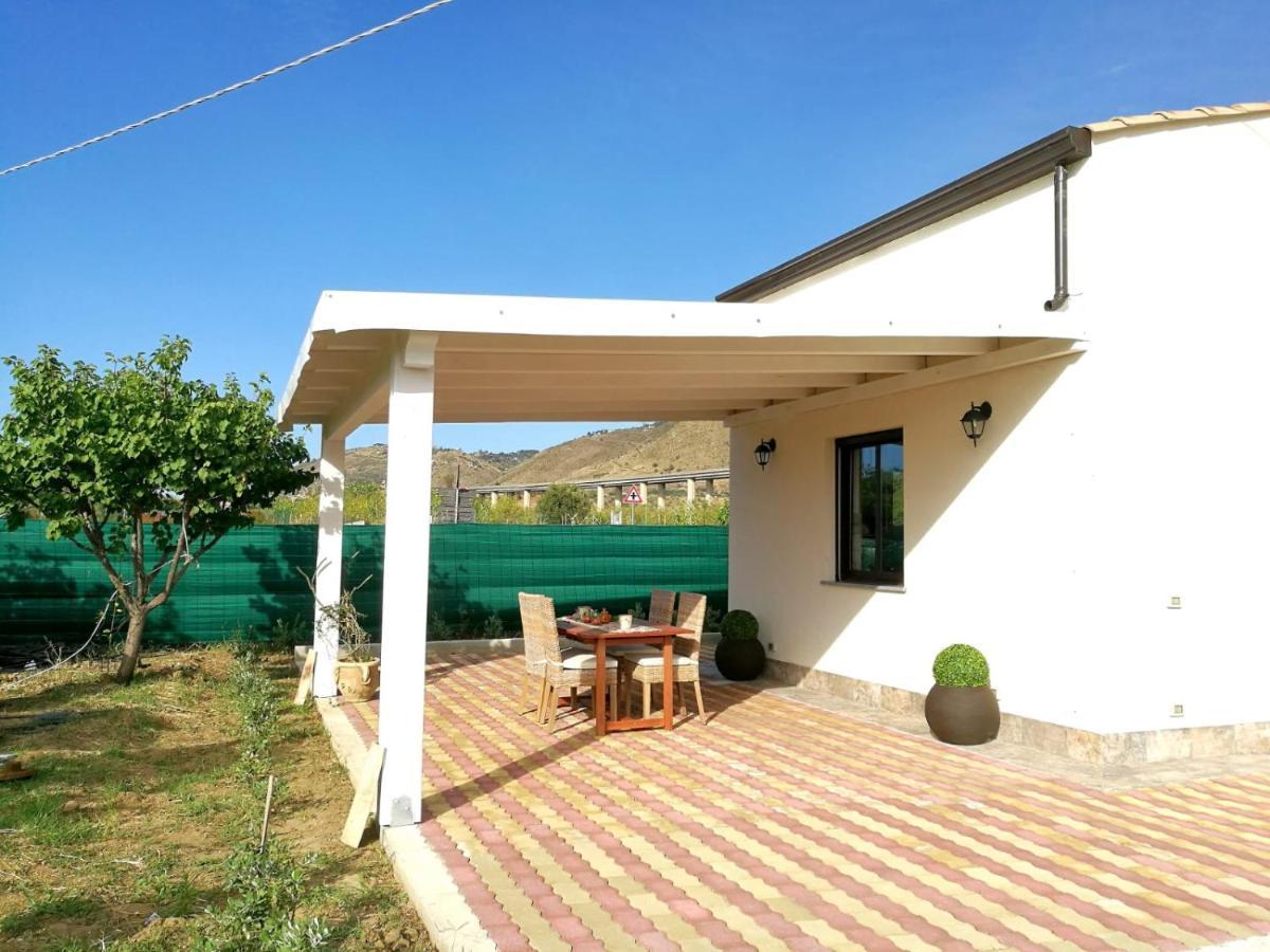 casa tre noci Villa Lascari Eksteriør bilde
